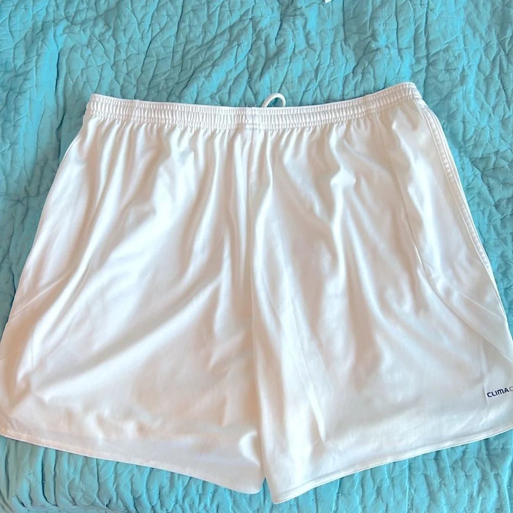 Women’s Adidas athletic shorts - Picture 4 of 7